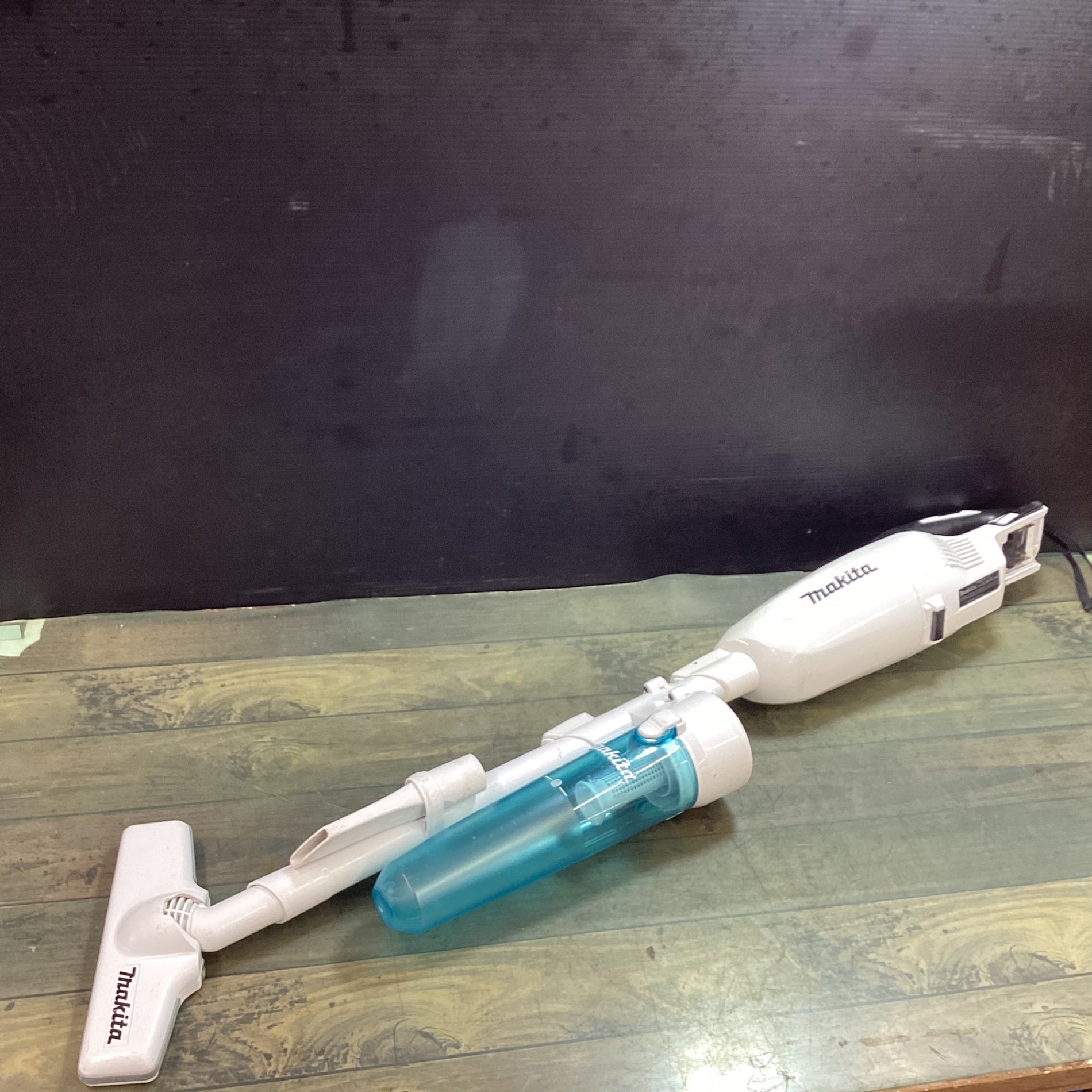 〇マキタ(makita) コードレスクリーナー CL281FDZCW【東大和店 〇マキタ(makita) コードレスクリーナー CL281FDZCW【東大和店