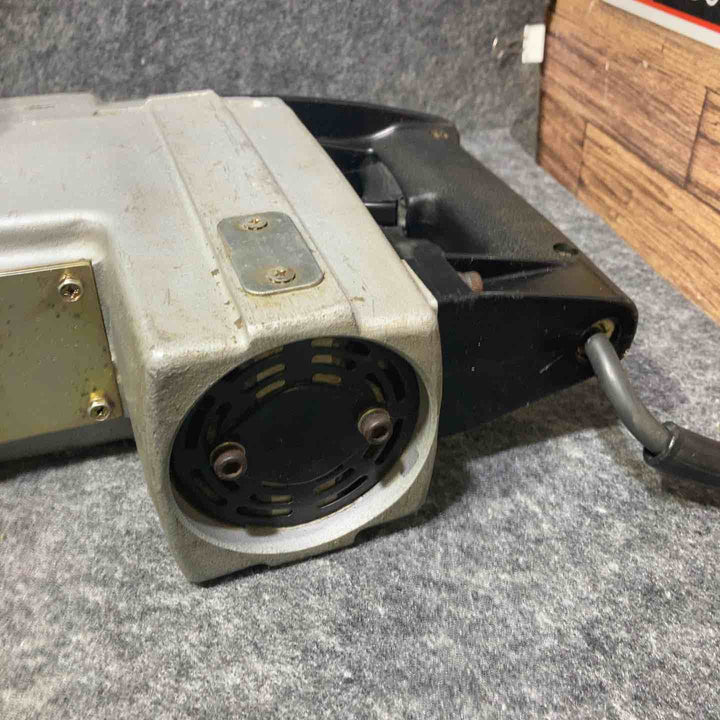 マキタ(makita)  電動ハンマ HM1301【桶川店】