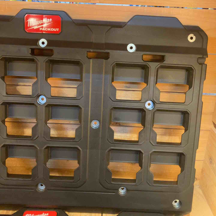 【美品】ミルウォーキー(Milwaukee) パックアウト ウォールマウンティングプレートL　48-22-8487　2個セット【所沢店】