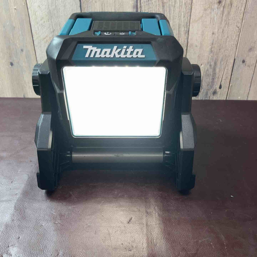 【中古品】 マキタ(makita) コードレススタンドライト 40Vmax ML003G 青 充電式スタンドライト 【東大和店】