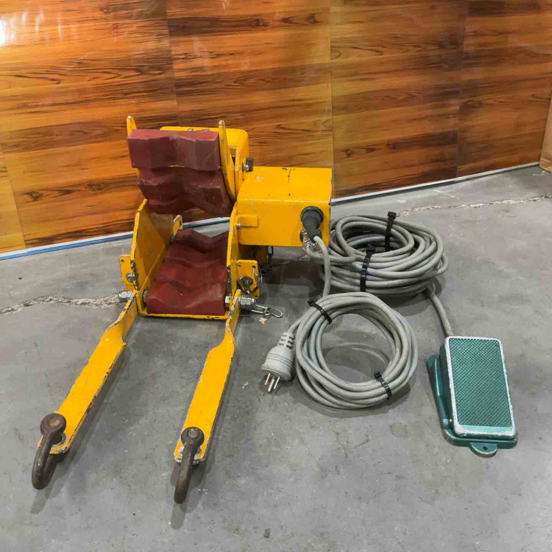 メーカー 型式不明 ケーブル送り機 中間ブレーキ 100V【川口店】