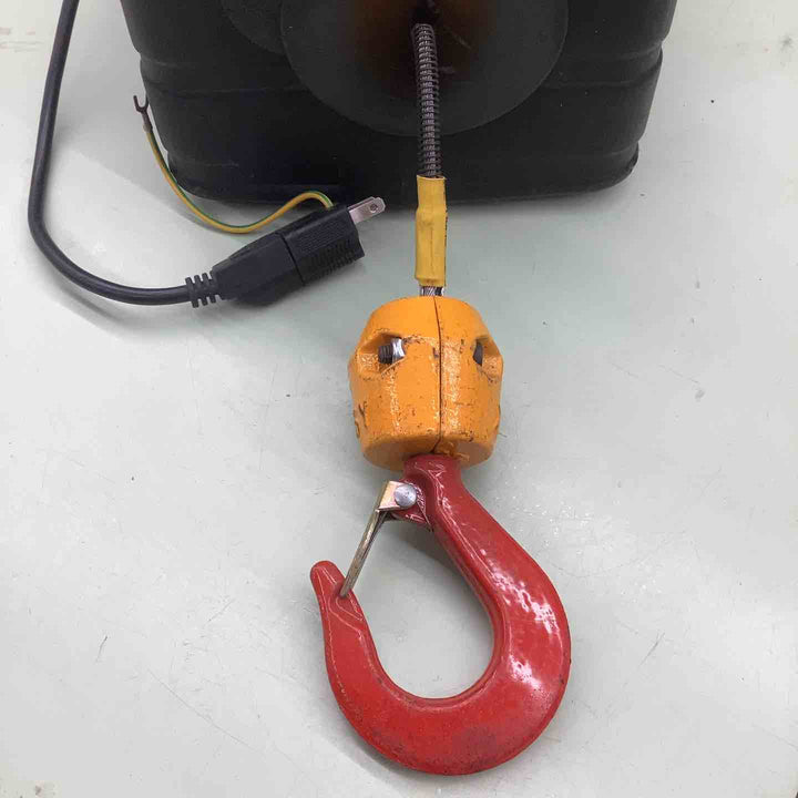 NEWTRY 電動ウインチ PORTABLE HOIST SLQ-1 100KG　リフト高さ 25m【越谷店】