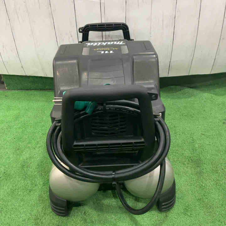 マキタ(Makita) エアコンプレッサ(黒) (50/60Hz) AC462XLB 動作確認済【川口店】