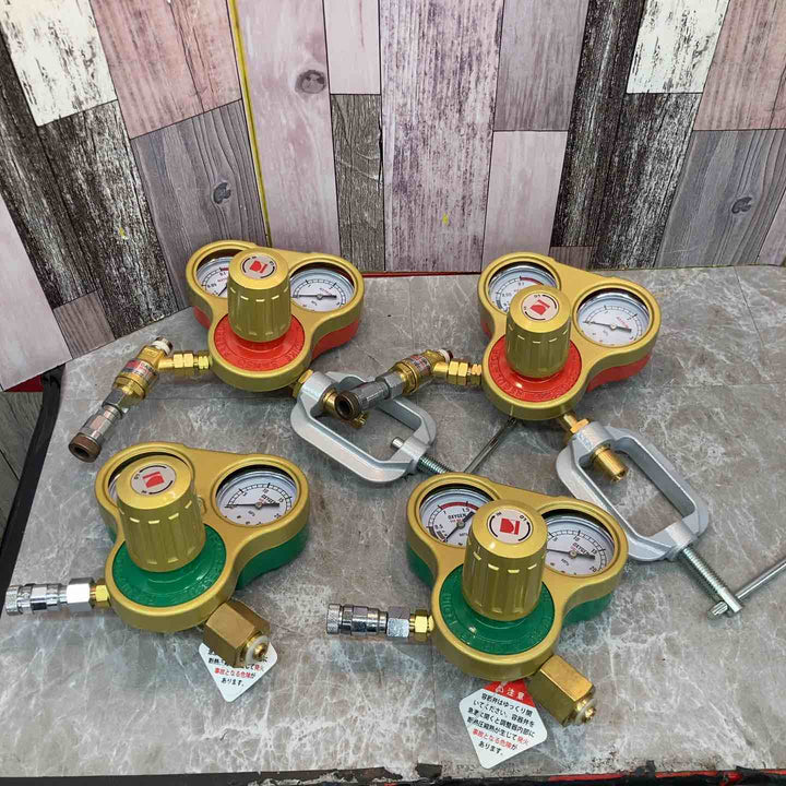 小池酸素工業 レギュレーター 酸素調整器×2、アセチレン調整器×2 セット ※動作未確認【八潮店】
