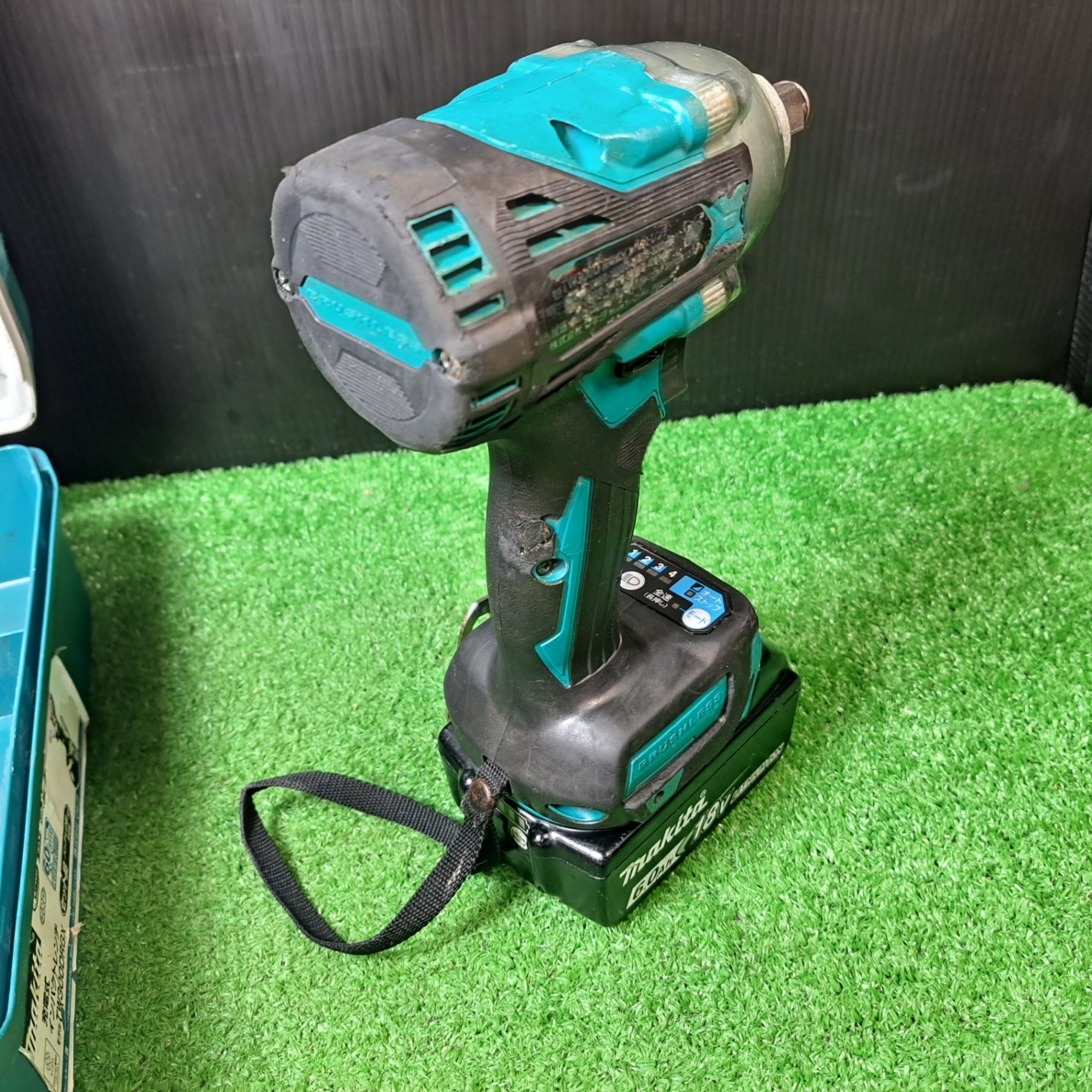 マキタ(makita) TW300DRGX コードレスインパクトレンチ フルセット【市川行徳店】【店頭取引限定】【未使用】管理番号：ITXGYBB3RTEQ Amazon | マキタ(makita) 充電式インパクトレンチ 18V6Ah バッテリ2本