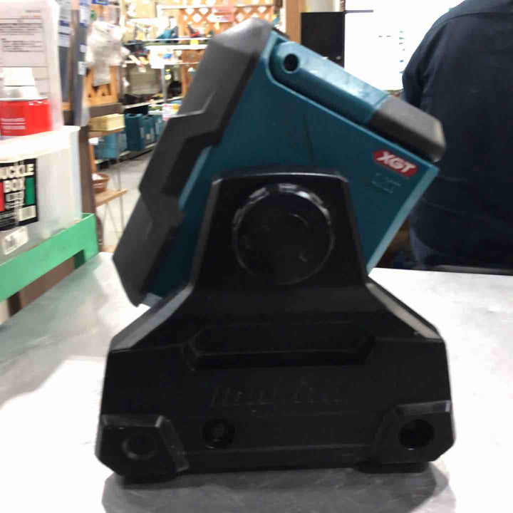 〇マキタ(makita) コードレススタンドライト 40Vmax 本体のみ/バッテリ・充電器別売 ML003G 青【川口店】