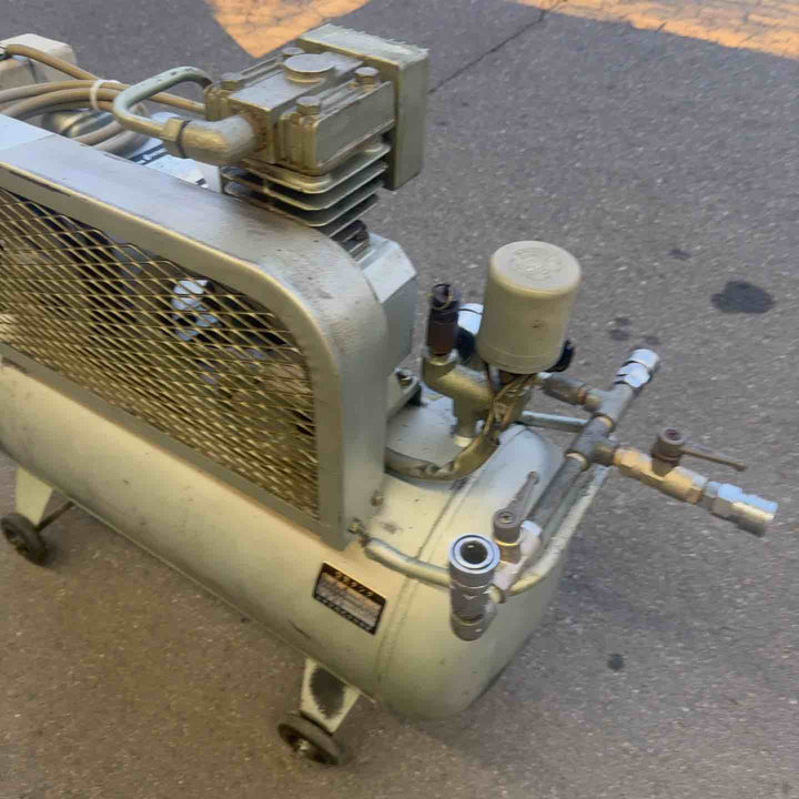 【中古・店頭受取り限定】 日立 38Lベビコン エアコンプレッサー 0.4P-7T 動力/三相・200V 50Hz 【桶川店】