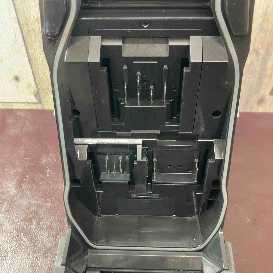【中古品】◇マキタ(makita) 充電式ラジオ MR002GZB【東大和店】