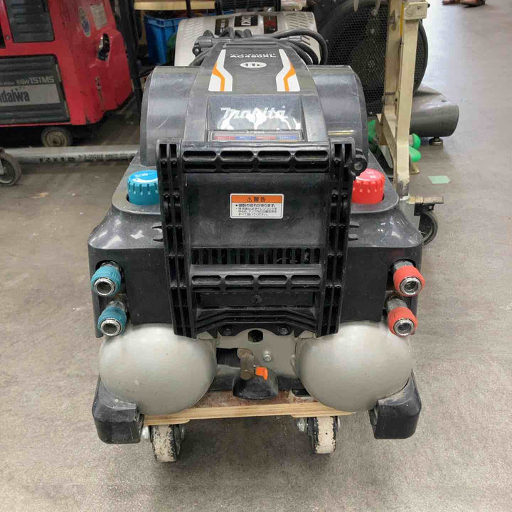 ☆マキタ(makita) エアコンプレッサー AC460XL【川崎店】