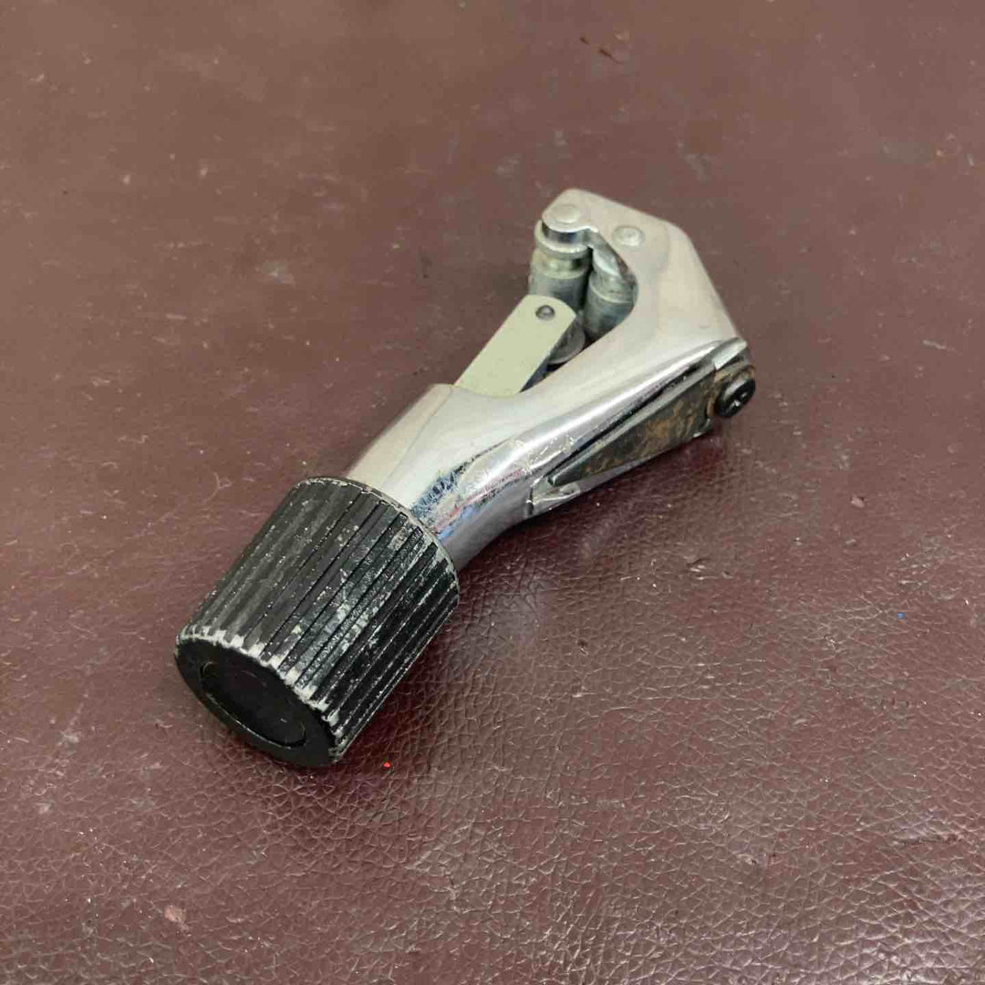 【中古品】 ブルーポイント(BluePoint) チューブカッター TC28A 【東大和店】
