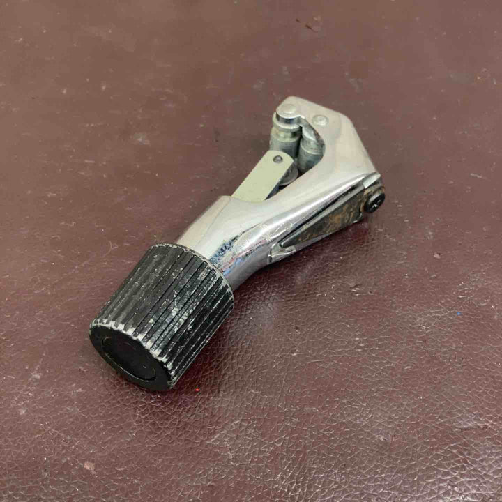【中古品】 ブルーポイント(BluePoint) チューブカッター TC28A 【東大和店】