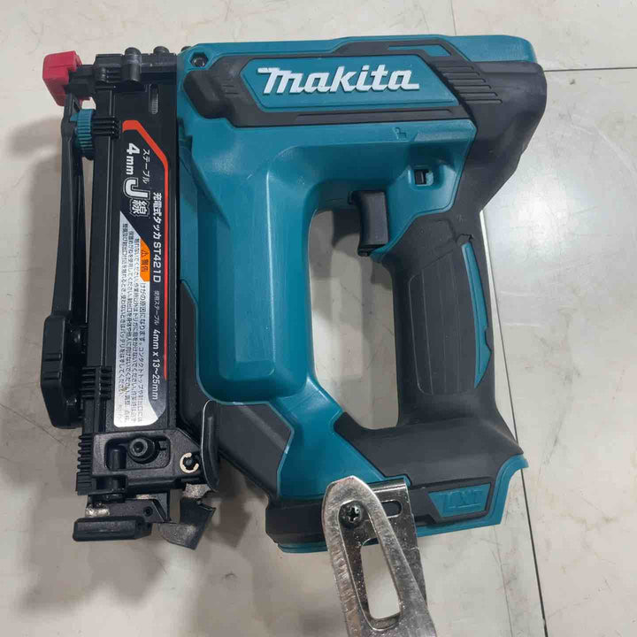 ★マキタ(makita) コードレスタッカ ST421DRG バッテリー1個、充電器付き【川口店】