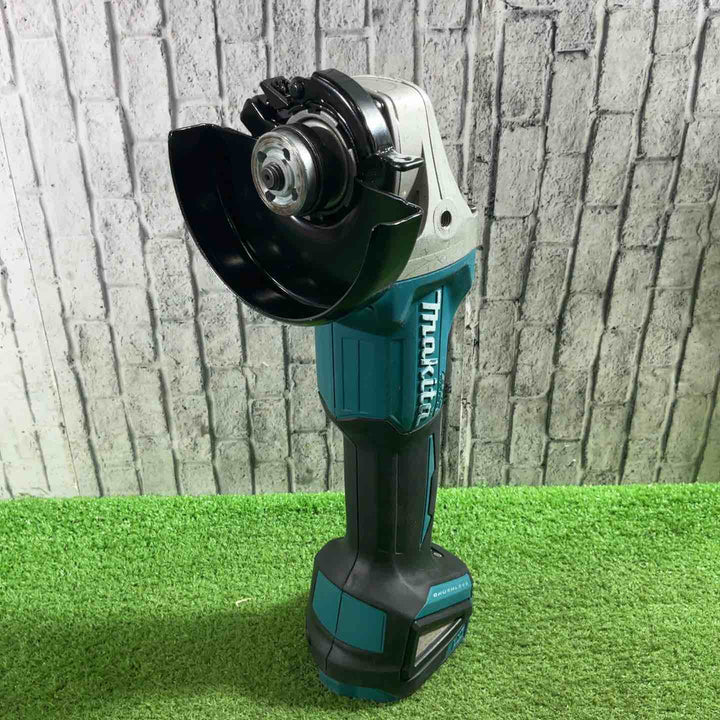 ◇マキタ(makita) 100mm コードレスディスクグラインダ GA403DZN (AG403DN)【川口店】