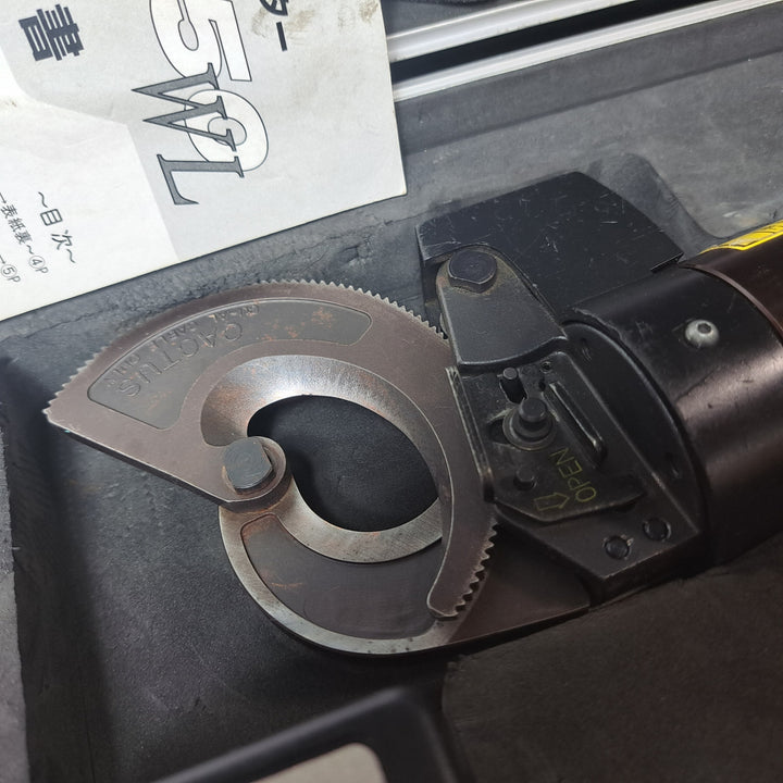 カクタス/CACTUS 14.4V コードレス電動ケーブルカッター 首振り EX-3250WL 14.4V5.0Ahバッテリー2個付き 【岩槻店】