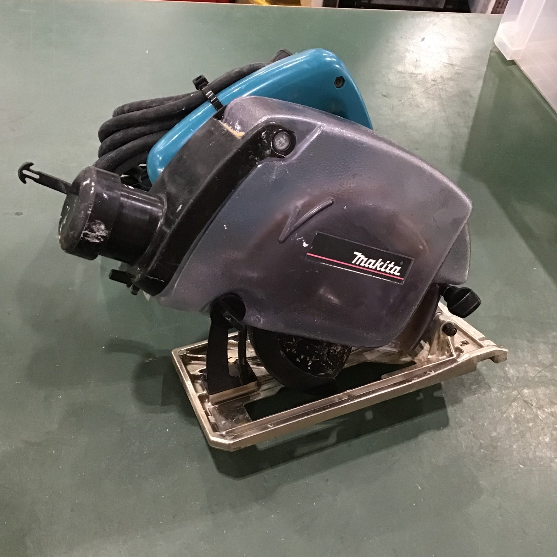 ○マキタ(makita) 125mm防じん丸のこ 5045KB【川口店】