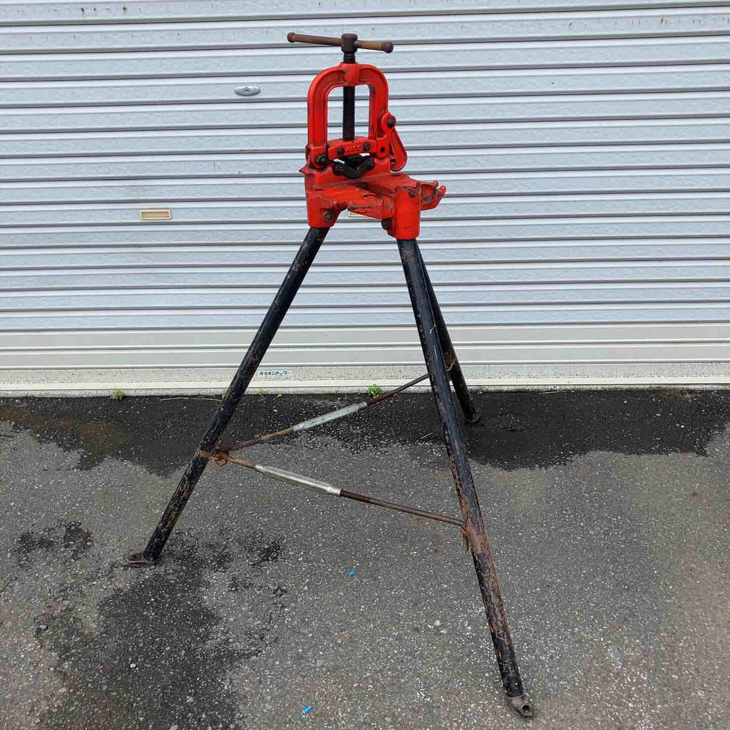 店頭受取り限定】MCC 松阪鉄工所 脚付パイプバイス VL-NO.1 万力