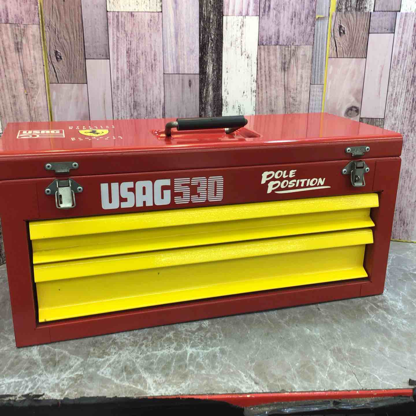 中古品】USAG ウーザック 530 フェラーリ 工具箱 鍵等の付属品はご