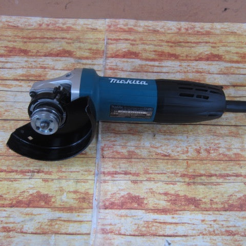 マキタ(makita) 100mmディスクグラインダ GA4033【川崎店】