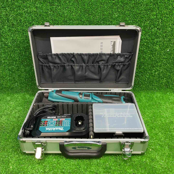 マキタ(makita) コードレスペンインパクトドライバー TD022DSHXB【藤沢店】