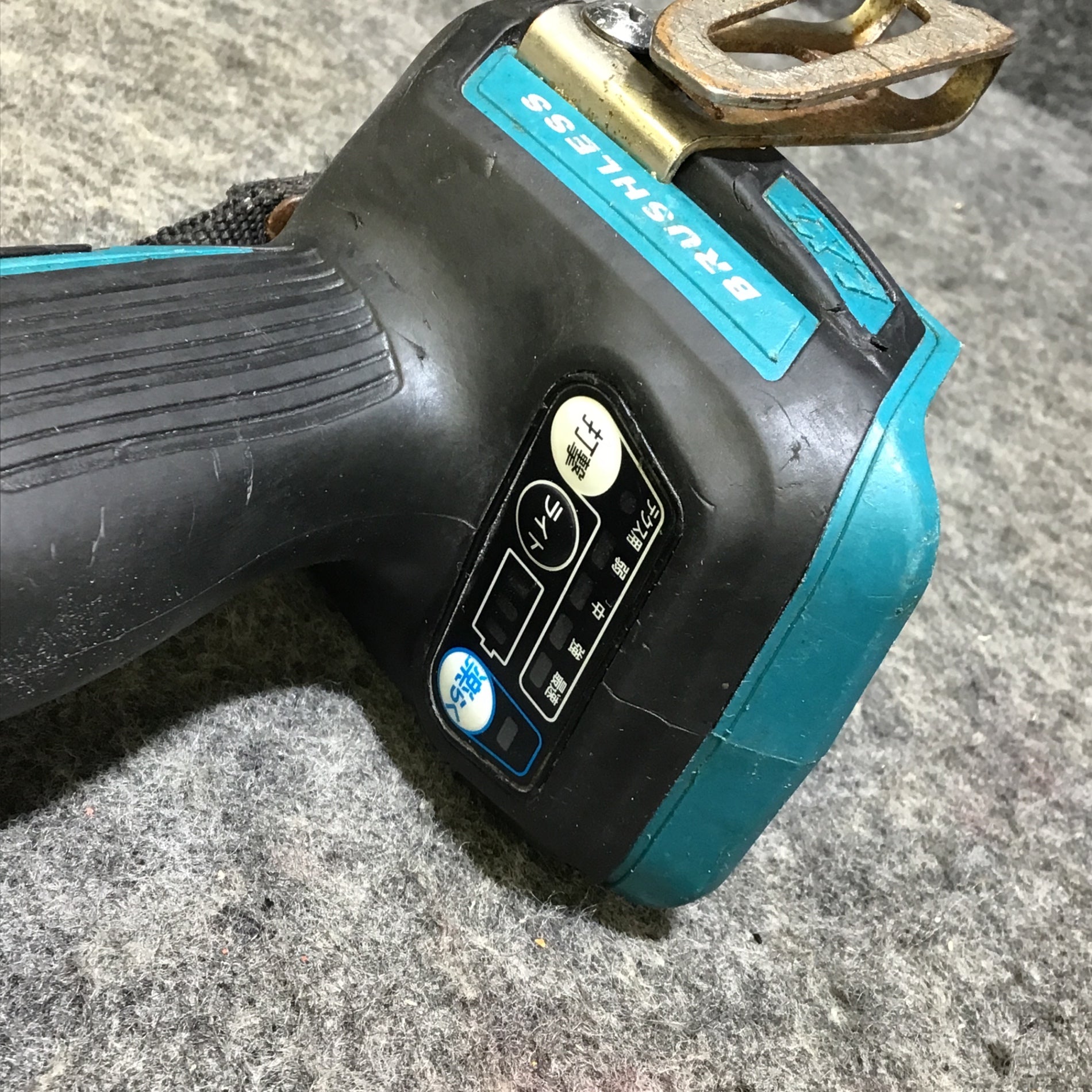 マキタ TD170DZ 充電式インパクトドライバー 本体のみ 18V ※軸ブレあり【市川行徳店】【店頭取引限定】【中古】管理番号：ITE4WRZ6L4F8 ☆マキタ(makita) コードレスインパクトドライバー TD170DZ【桶川店