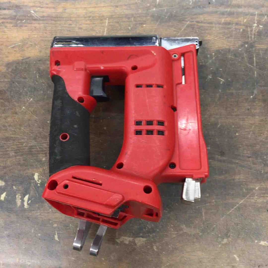 ◇マックス(MAX) コードレスタッカ(本体のみ) 14.4V TG-Z3【戸田店】