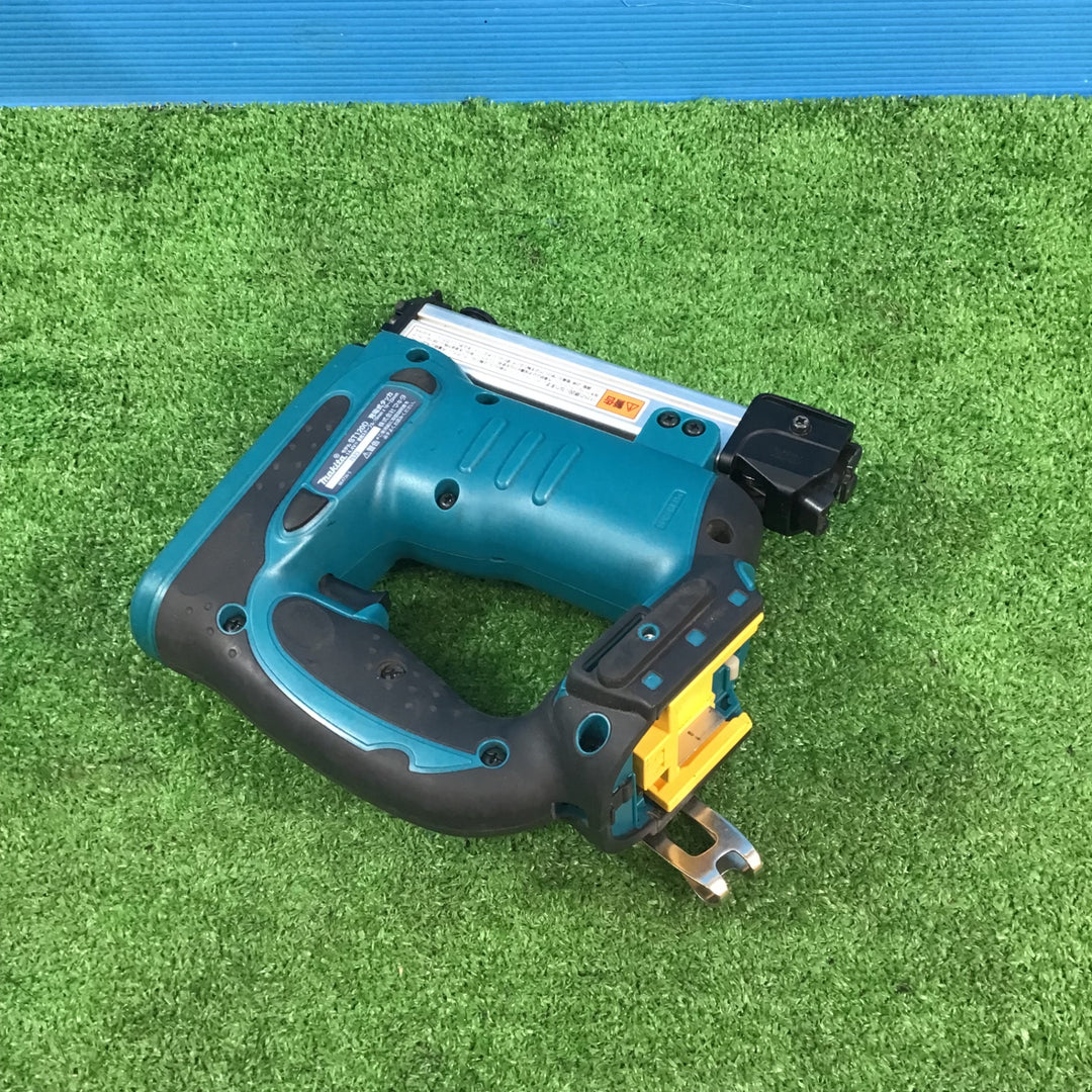 ◇マキタ(makita) コードレスタッカ ST120DZK【岩槻店】
