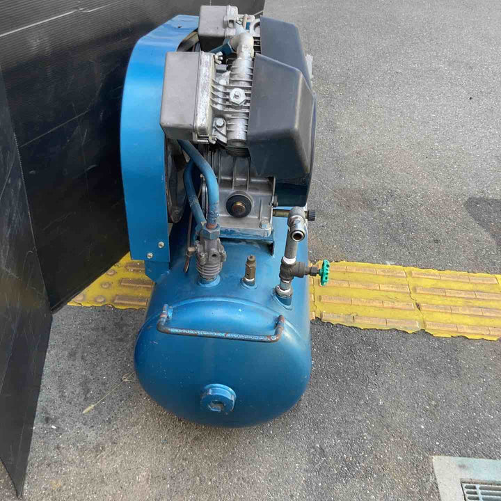 【店頭受取り限定】◇アネスト岩田 コンプレッサ SP-37PB　電気の配線カバー無し【戸田店】