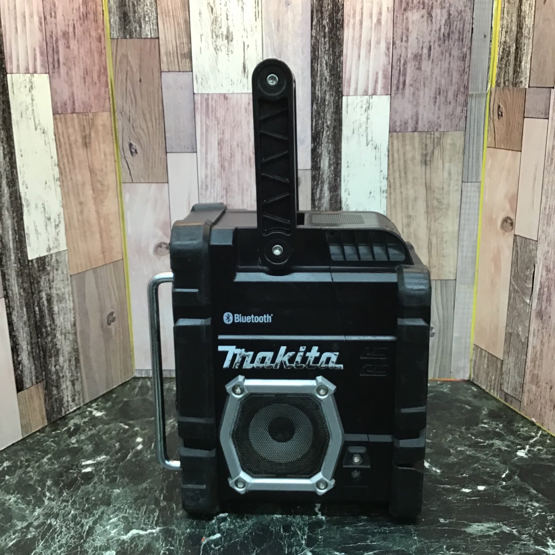 ☆マキタ(makita) コードレスラジオ MR108B【八潮店】 – アクトツール