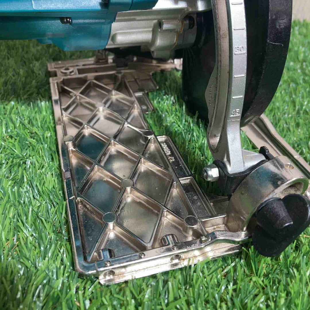 ★マキタ(makita)18V 125mmコードレス丸のこ HS474DZ 本体のみ 若干ベース歪み有【戸田店】