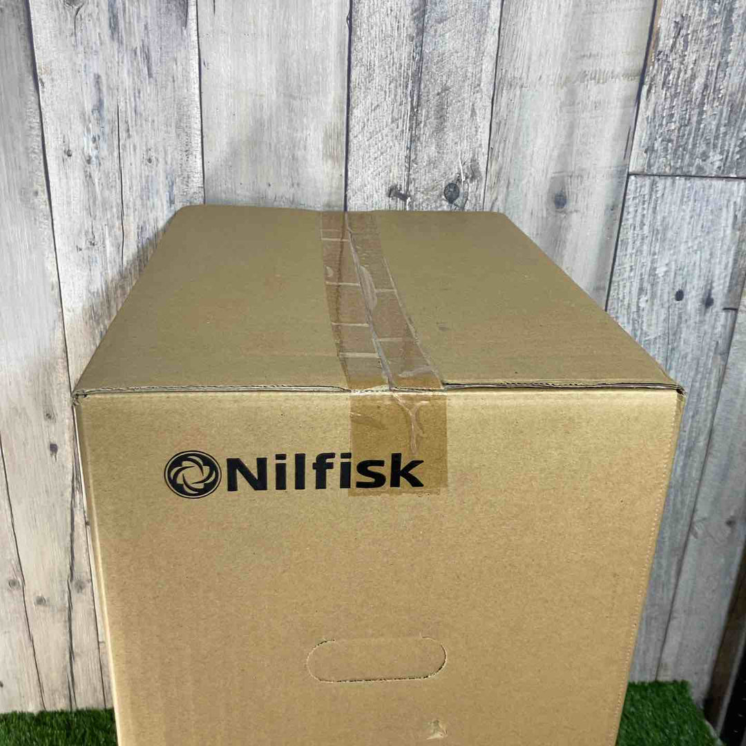 ★ニルフィスク(Nilfisk) 真空掃除機 GM80P 未開封品【戸田店】