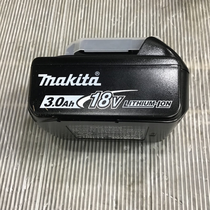 【未使用】マキタ(makita) コードレスクリーナー CL284FDRFW【草加店】