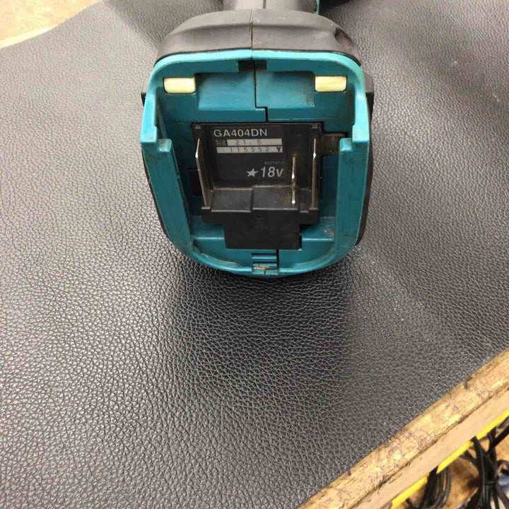 ☆マキタ(makita) 100mmコードレスディスクグラインダ GA404DZN (GA404DN)【八潮店】
