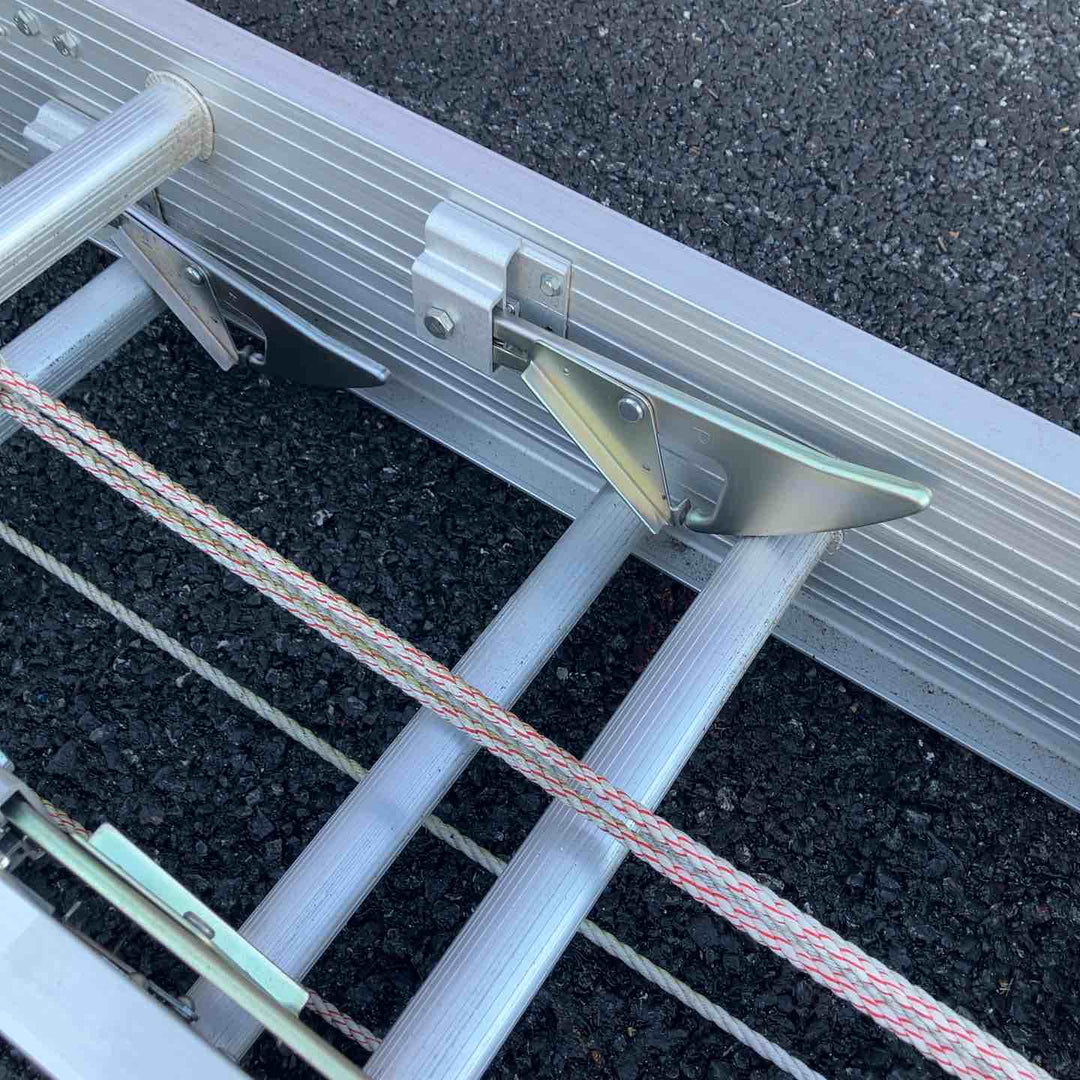 【店頭受取り限定】Hasegawa(ハセガワ) アルミ合金製伸縮形はしご(3連) D-13 LA3-100a  全長9.9ｍ【川越店】