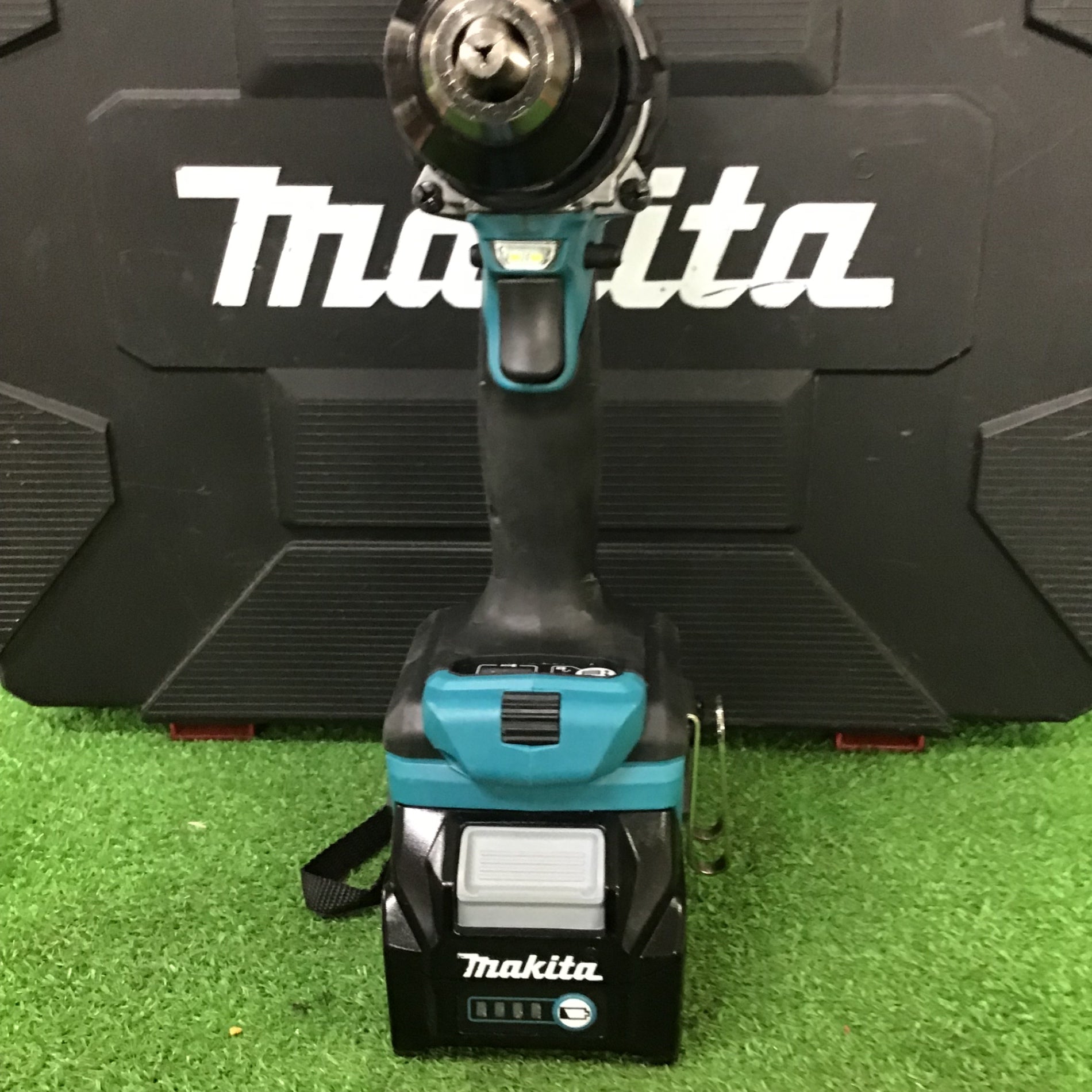 ☆マキタ(makita) コードレス振動ドリルドライバー HP001GRDX【川崎店