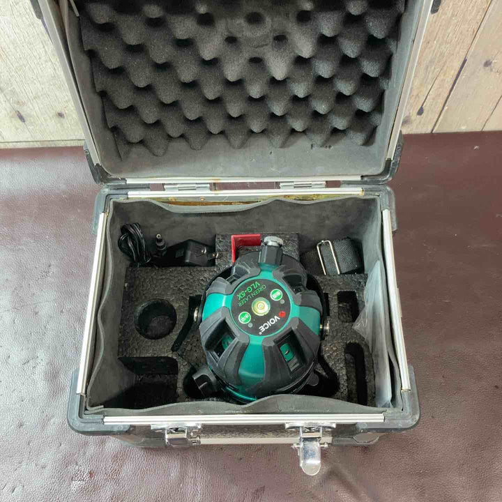 【中古品】 ヴォイス(VOICE) レーザー墨出し器 5ライングリーンレーザー 矩十字・横 VLG-5X 【東大和店】