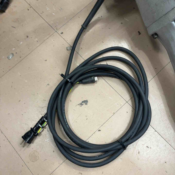 【店頭受取り限定】★マキタ(makita) 電動ハンマ 8600S【草加店】
