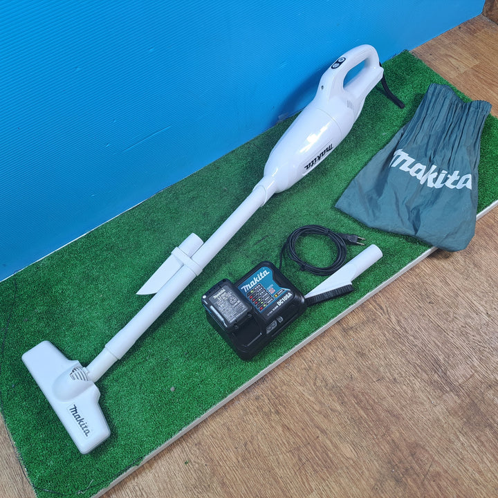 ◇マキタ(makita) コードレスクリーナー CL108FDSHW【岩槻店】