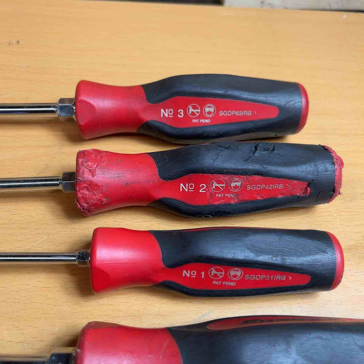 Snap-on スナップオン プラス マイナス ドライバー 6本セット まとめSGDP63IRB/SGDP42IRB/SGDP31IRB/SGD6B/SGD4B/SGD2B 【越谷店】