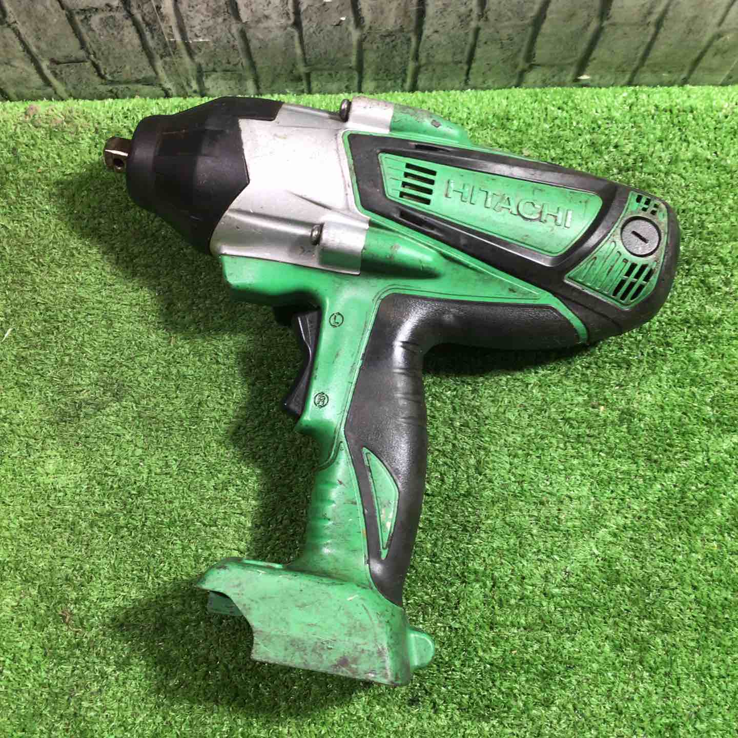 マキタ TW251D 中古訳アリ インパクトレンチ バッテリー2個付き【市川行徳店】【店頭取引限定】【中古】管理番号：ITKEMVF9LNR6 マキタ(makita) – アクトツールオンラインショップ
