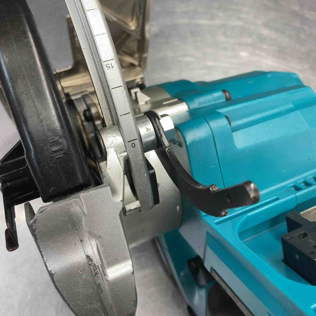 【中古品】 マキタ(makita) 18V コードレス丸のこ HS631DZ 【東大和店】