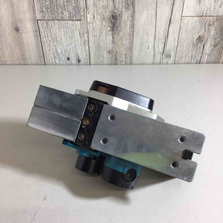 ★マキタ(makita) コードレスカンナ KP180DZ【戸田店】