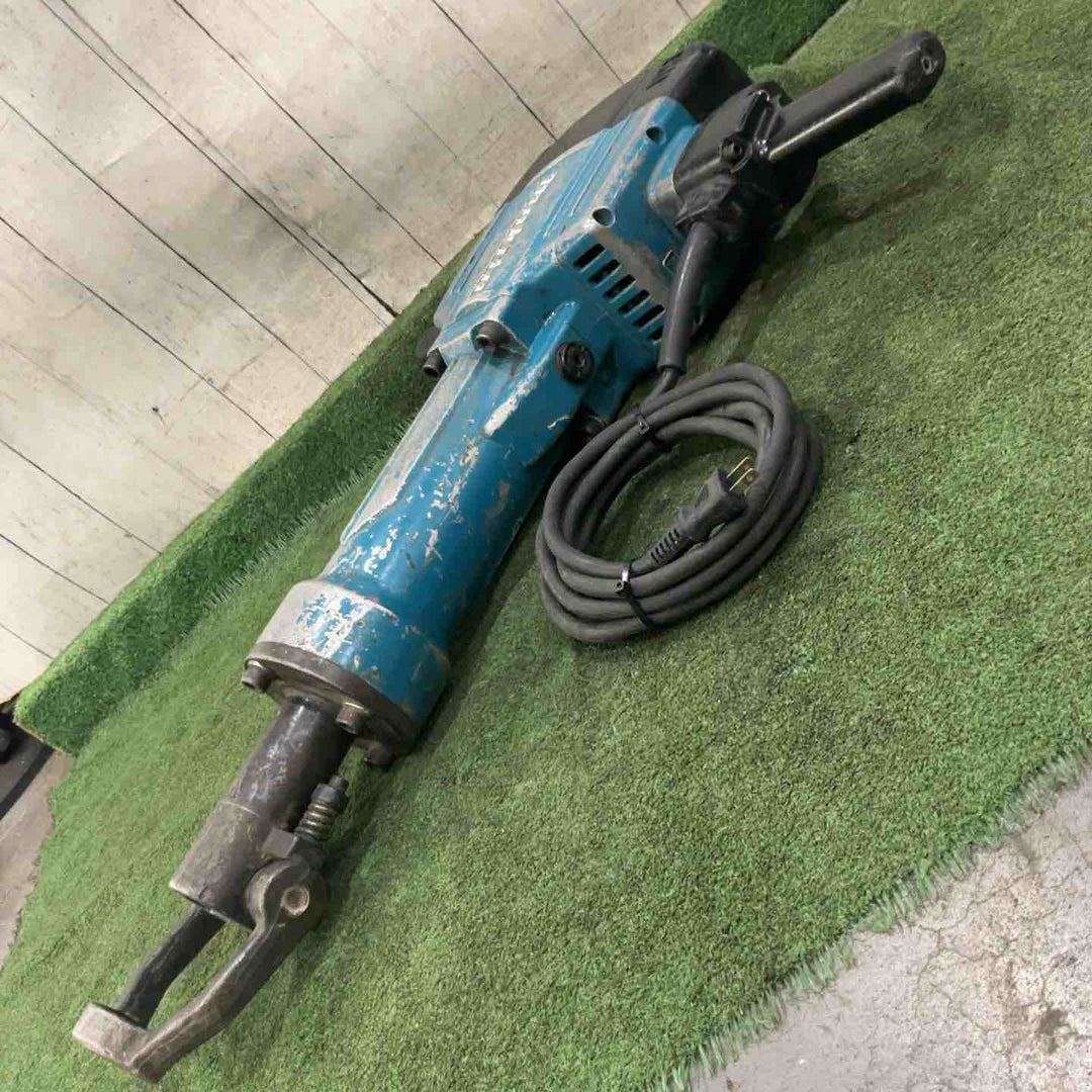 【店頭受取り限定】★マキタ(makita) 電動ハンマ HM1810【川口店】