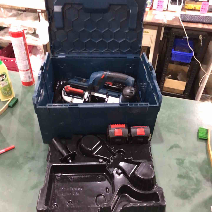 ◇ボッシュ(BOSCH) 18Vバッテリーバンドソー〔GCB18V-LI〕【川口店】