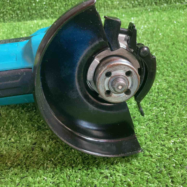 マキタ(makita) 100mmコードレスディスクグラインダ GA418DZ【川崎店】