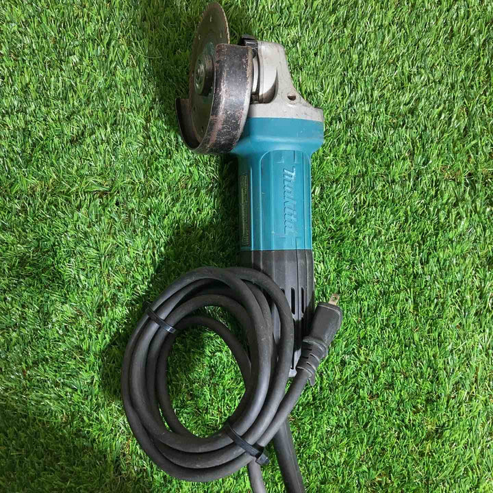 ☆マキタ(makita) 100mmディスクグラインダー GA4031【戸田店】