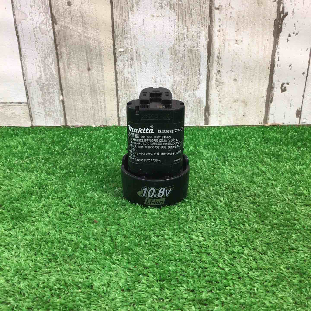 ◇マキタ 充電式LEDランタン 本体のみ 7.2V 10.8V ML102【町田店】