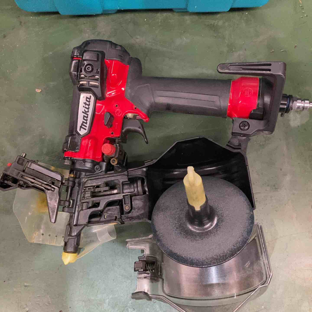 ★マキタ(makita) 高圧エア釘打ち機 AN513H 打ち込み確認済み N釘・CN釘非対応【戸田店】
