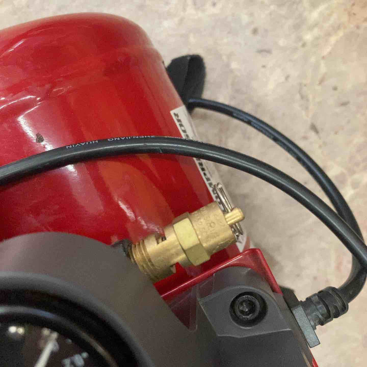 【中古品】SK11 常圧エアコンプレッサ SR-035【所沢店】