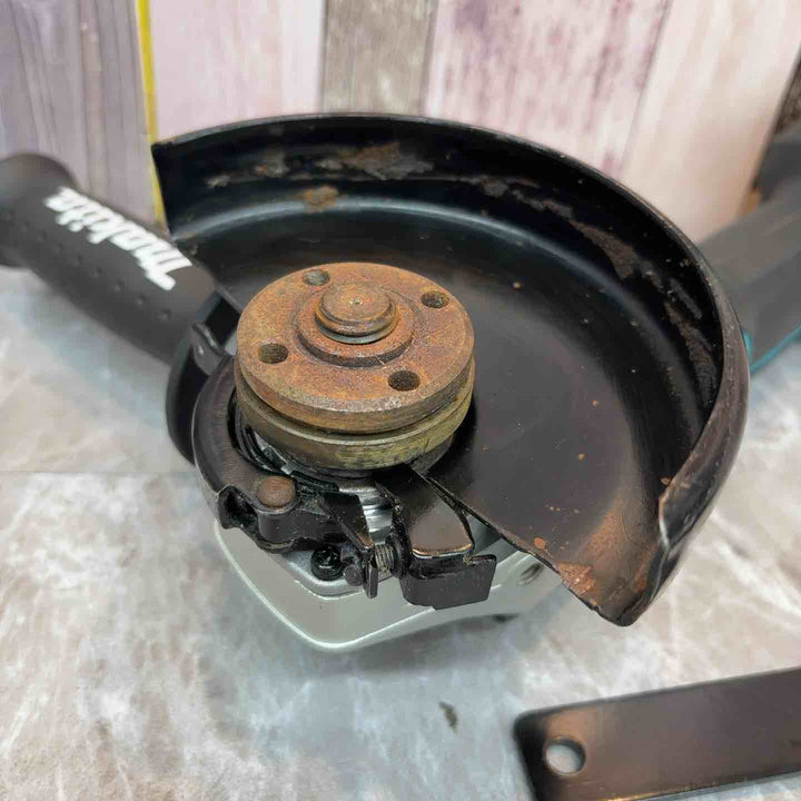 ☆マキタ(makita) 125mmコードレスディスクグラインダ GA504DZN (GA504DN)【八潮店】