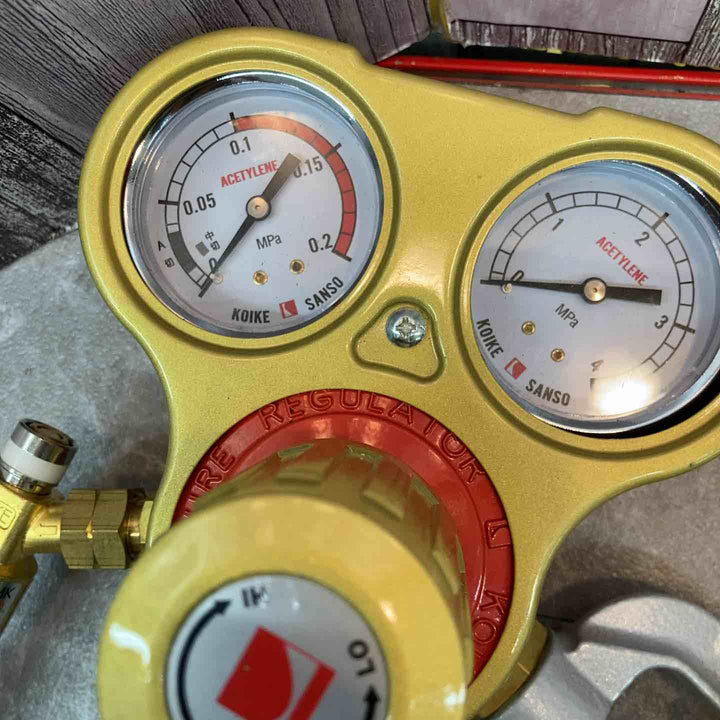 小池酸素工業 レギュレーター 酸素調整器×2、アセチレン調整器×2 セット ※動作未確認【八潮店】